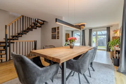 Jetzt neu: Haus zum Kauf in Pinneberg