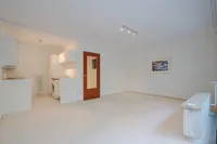 Wohnzimmer mit Küche