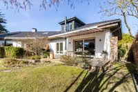 WE2 - Terrasse mit Garten