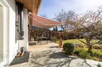 WE2 - Terrasse mit Garten