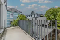geschützter Süd-/ Westbalkon