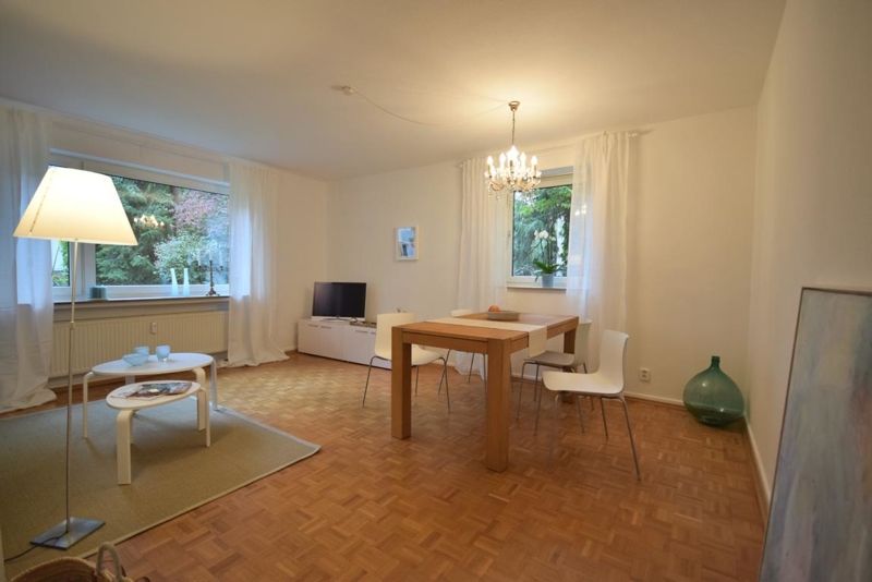 '+++ VERKAUFT +++ Komponistenviertel: Schicke 2 Zi-Wohnung plus zusätzl. Mansardenzimmer