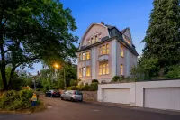 Außenansicht abends