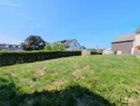 großer Gartenbereich