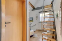 18. Treppe zum Spitzboden