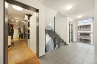 Treppenhaus / Eingang Wohnung