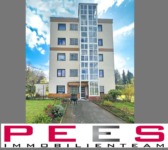 Imposantes Mehrfamilienhaus Rheinblick aus den Wohnungen + Aufzug