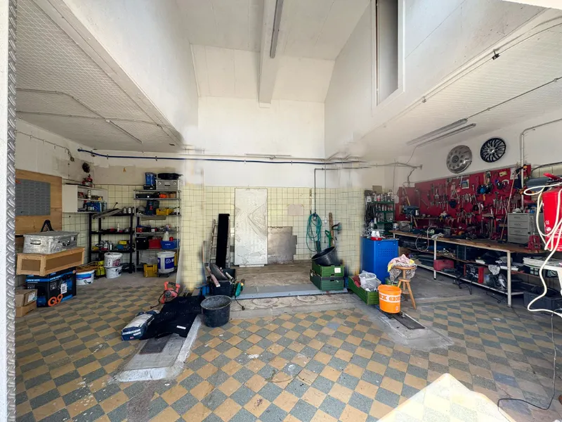 Werkstatt - Einfahrt 2,50 m H