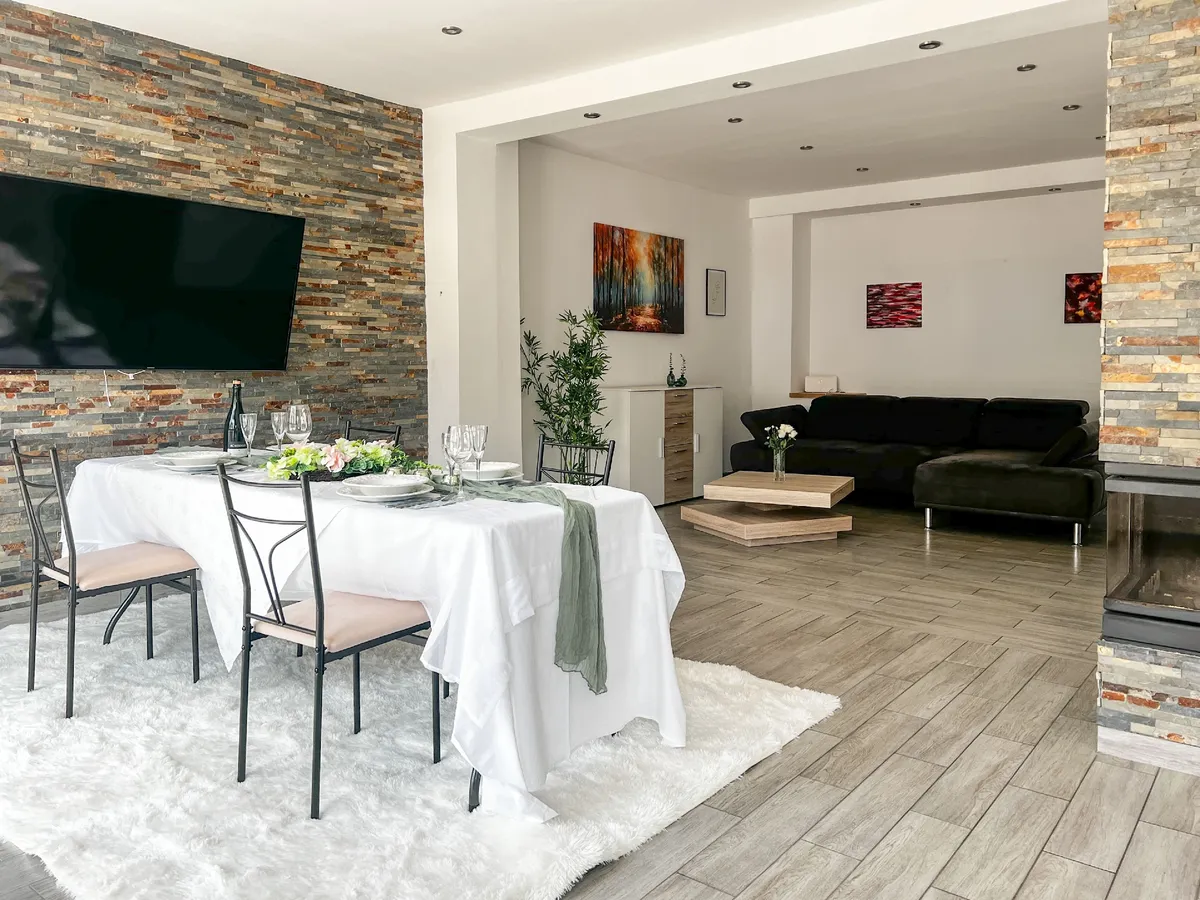 EG: Wohn-/Essbereich