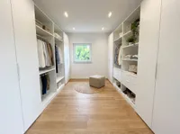 KI fertiggestelltes Ankleidezimmer