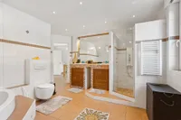 Wannenbad+Dusche