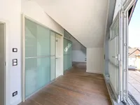 Außergewöhnliche Penthousewohnung auf 2 Ebenen + großer Dachterrasse - Hennef! für 2 max 3 Personen
