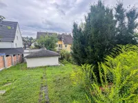 mit Bauplatz