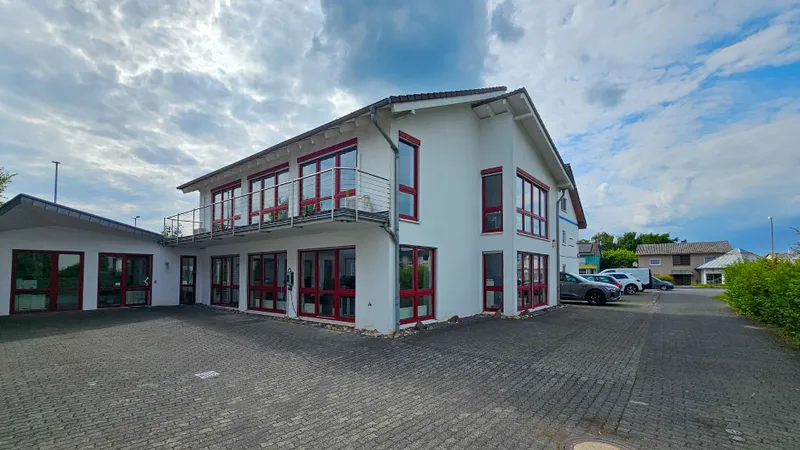 Modernes Bürogebäude