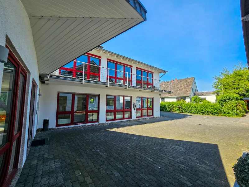 Moderenes Bürogbäude