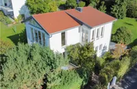 Bad Honnef Stadt - exponierte Lage -  Kleine Villa mit Fernblick und Charme, großes Grundstück