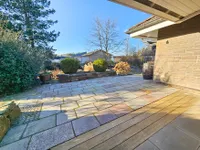 Teilüberdachte Terrasse