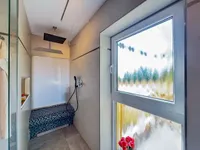 Luxus Duschbad EG