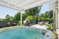Garden with Whirlpool