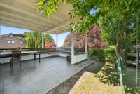 Überdachte Terrasse mit ca. 37 m² 