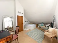 Schlafzimmer mit Bad und Ankleide