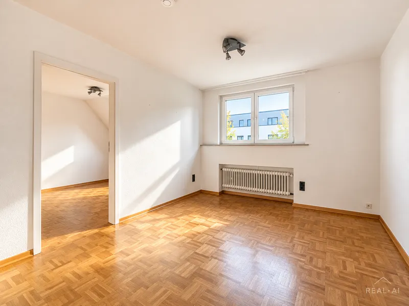 Großzügige 4-Zimmer-Wohnung mit Balkon und Stellplatz zentral in Ittenbach - fußläufig einkaufen! - Photo 1