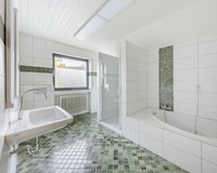 modernisiertes Badezimmer