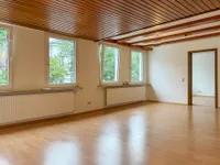 großes Wohn-/Esszimmer