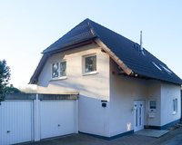 Einfamilienhaus mit Doppelgarage