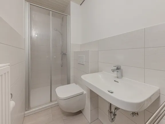 modernisiertes Duschbad