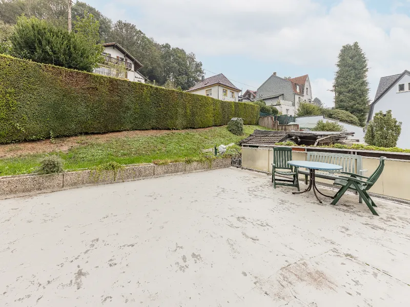 Sonnenterrasse mit viel Fläche