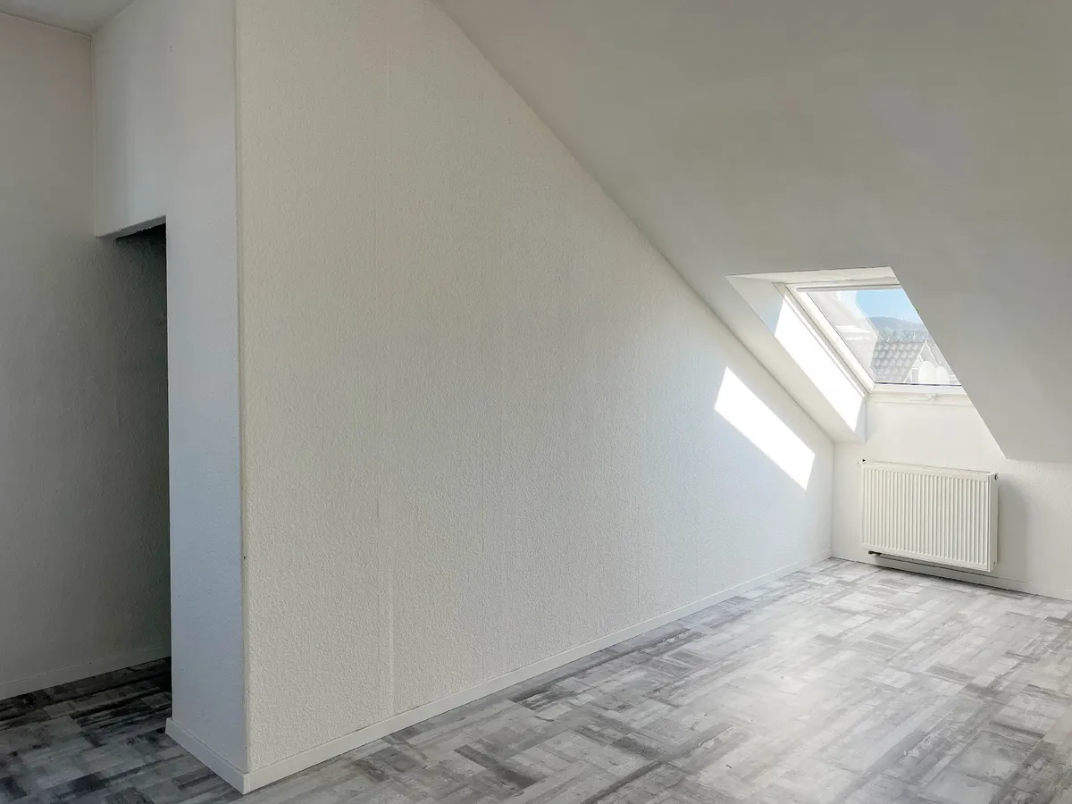 Schlafzimmer mit Ankleidebereich