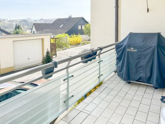 Balkon mit grüner Aussicht