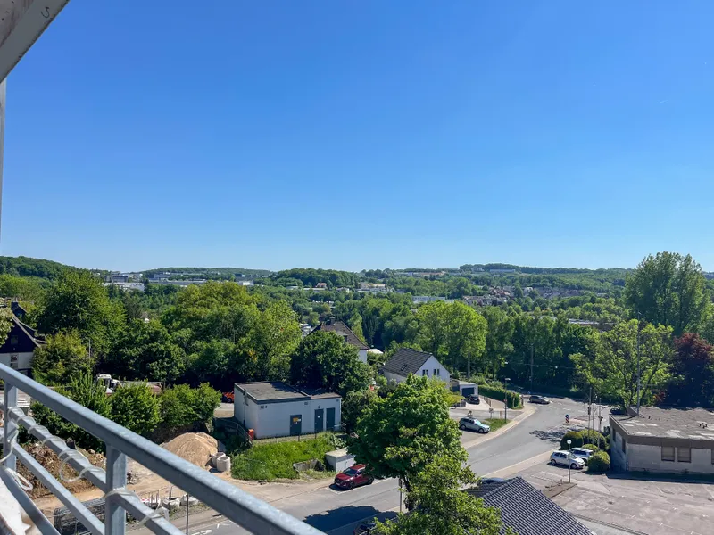sonnige Aussicht von der Loggia