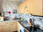 helle Küche mit guten Staumöglichkeiten