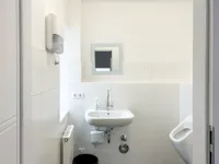 modernes Tageslicht-WC