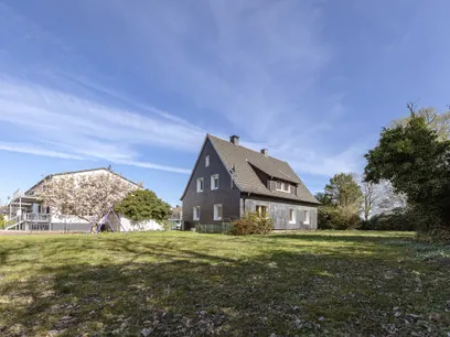 großzügiges Gartengrundstück