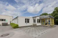Eingangsbereich mit Empfang