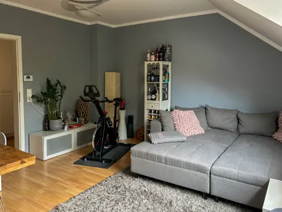 Wohnzimmer mit Essbereich