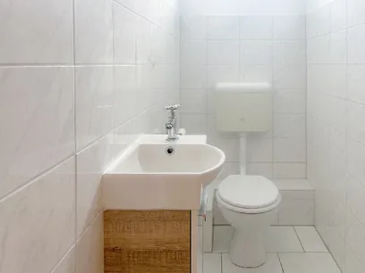 Gäste-WC mit Tageslicht