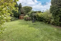 schönes Gartengrundstück