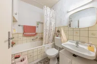 Badezimmer mit Wanne