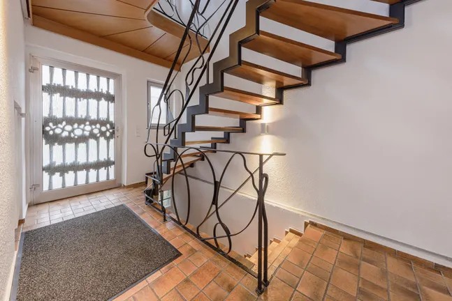 großer Eingangsbereich