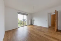OG: Schlafzimmer mit Balkon