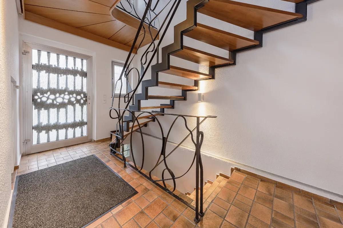 großer Eingangsbereich