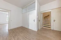 OG: Diele mit Zugang zum Dachgeschoss