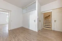 OG: Diele mit Zugang zum Dachgeschoss