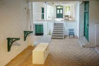 Gewerbefläche mit historischen Accessoires