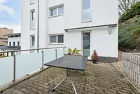 großzügige Terrasse