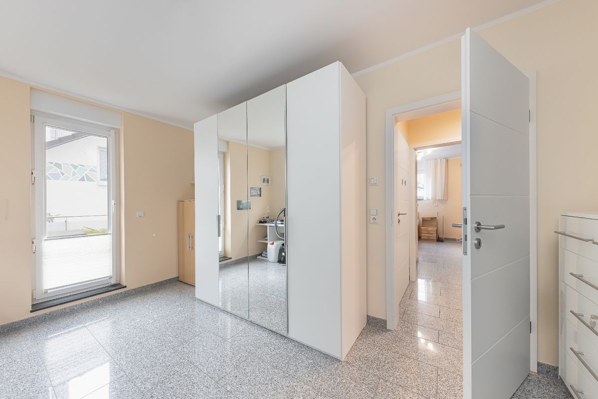 lichtdurchflutetes Büro